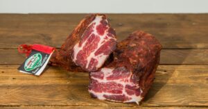 Cabeza de lomo adobada